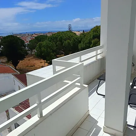 아파트 90m2 Com Vista Mar - *
